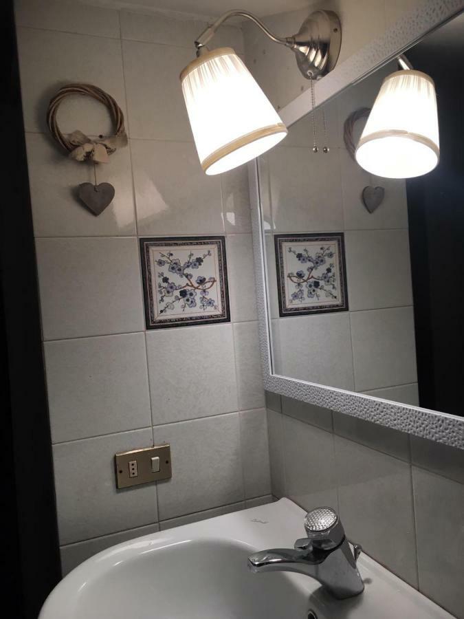 Casa Leonardo Liam Apartment Касерта Екстериор снимка
